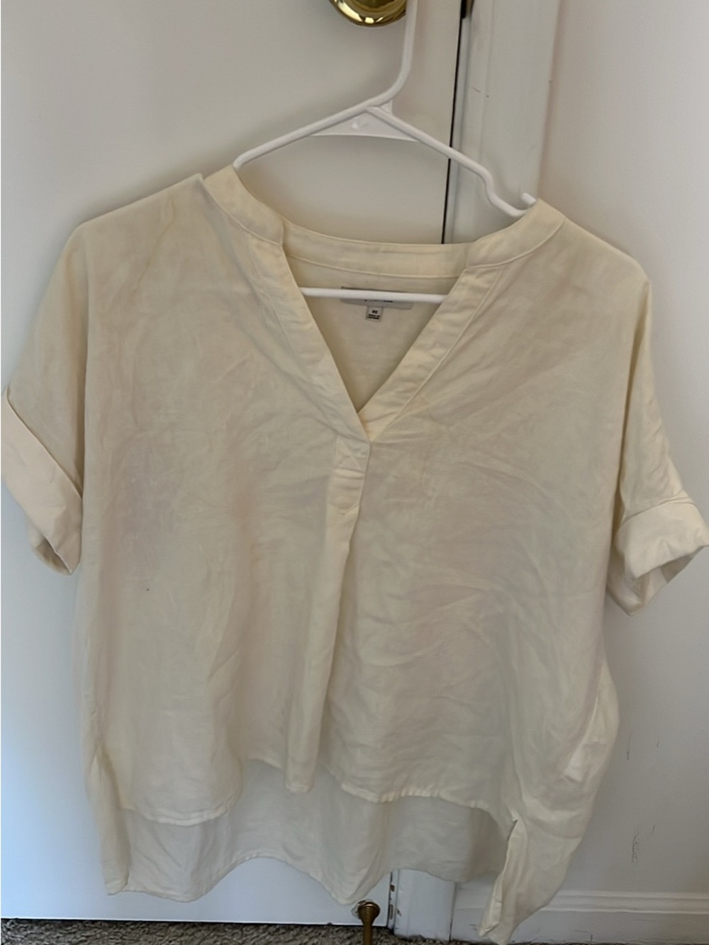 Madewell Light Cream V-Neck Relaxed Short Sleeve Blouse